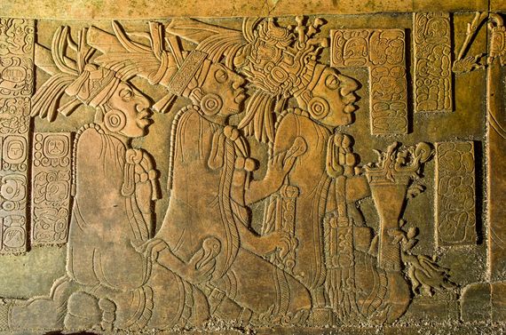 通販でマヤ文明の土人形を販売しております